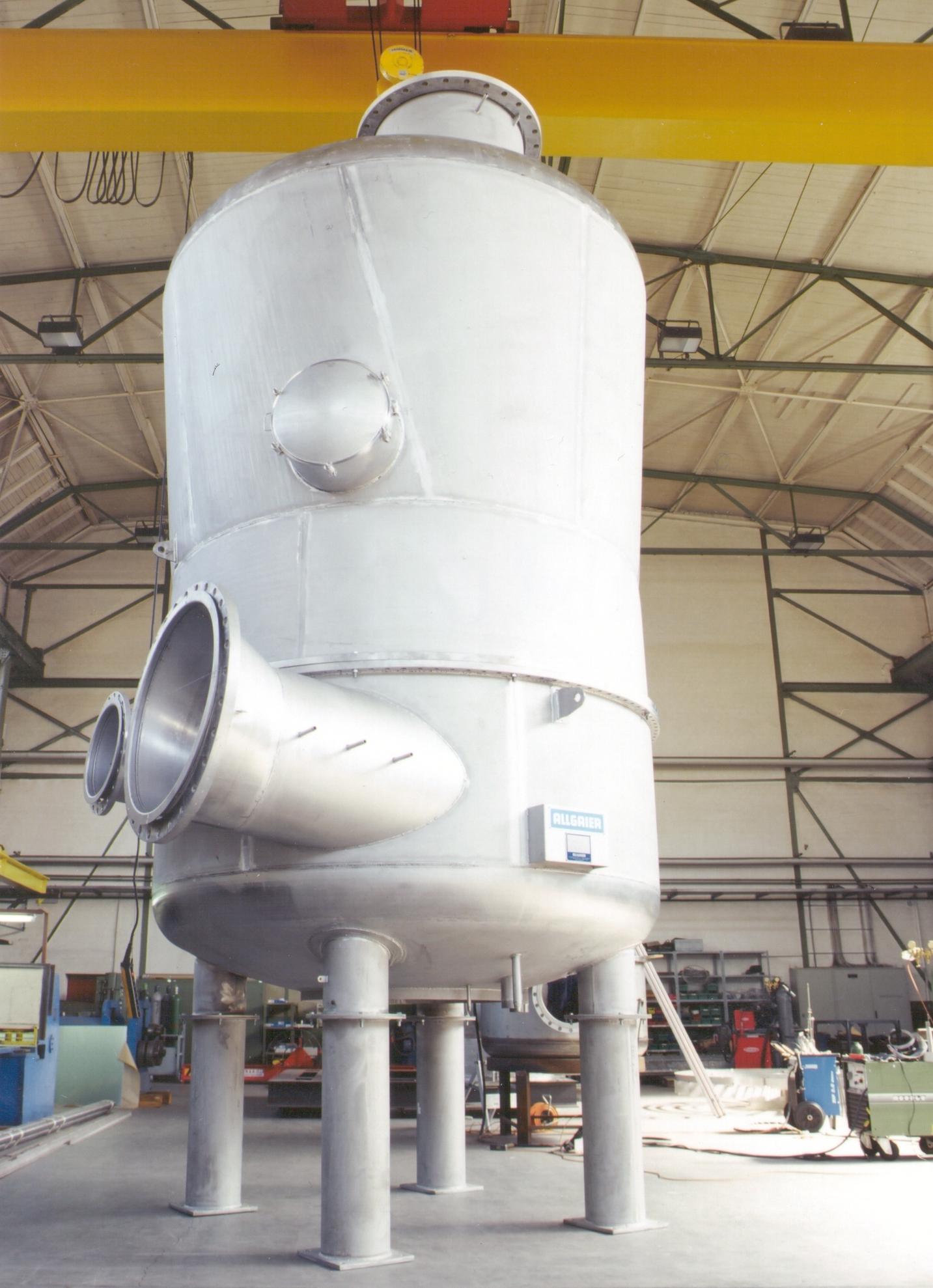 dispersion dryer for drying powders and fibers in a production hall | © Allgaier Process Technology 2022