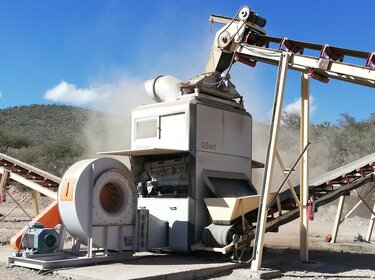 extraction du minéral barite avec la table de séparation gsort  | © Allgaier Process Technology 2023